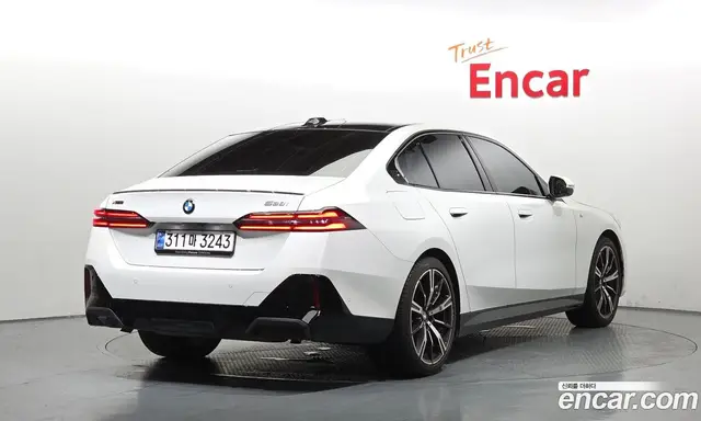 BMW 5 серия 2024 2.0 автомат (гидро), миниатюра 2