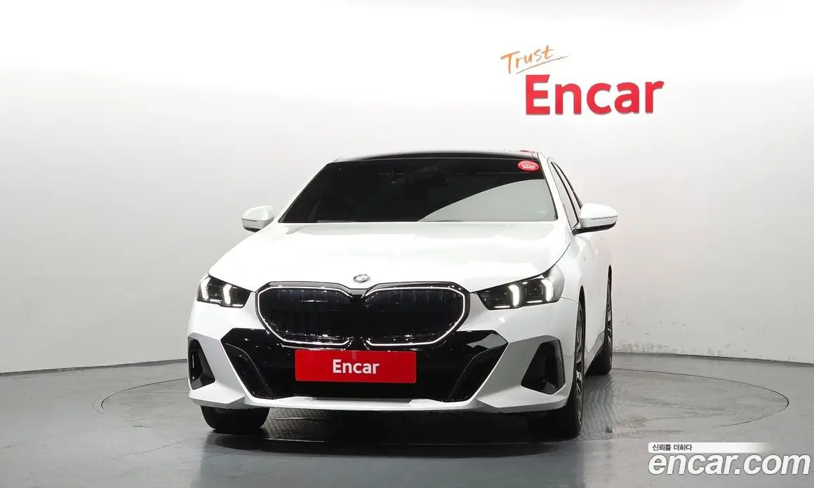 BMW 5 серия 2024 2.0 автомат (гидро), фото 3