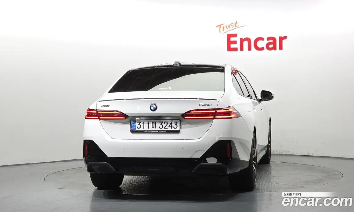 BMW 5 серия 2024 2.0 автомат (гидро), фото 4