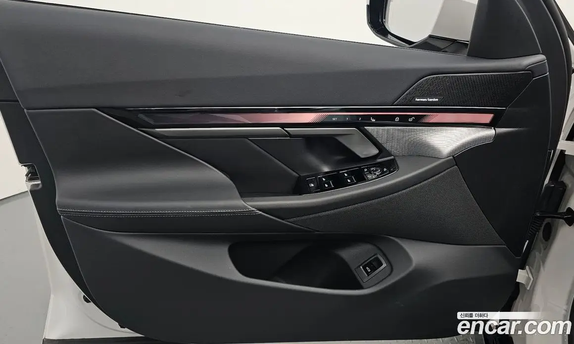 BMW 5 серия 2025 2.0 автомат (гидро), фото 13