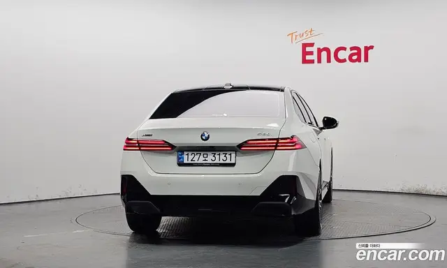 BMW 5 серия 2025 2.0 автомат (гидро), миниатюра 3