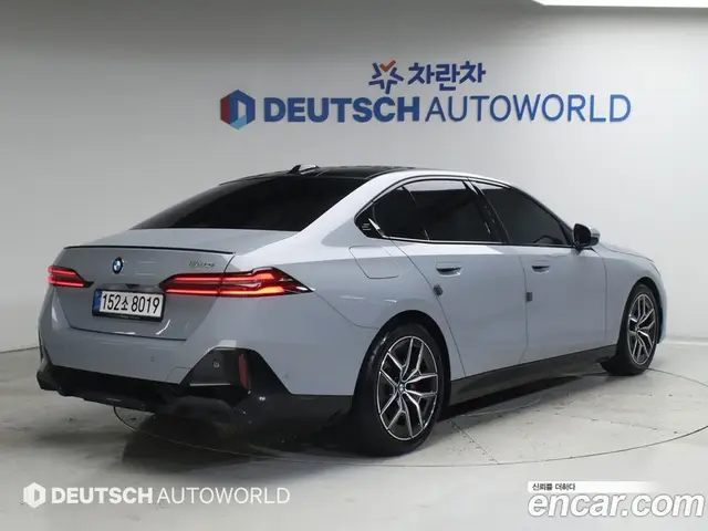 BMW 5 серия 2026 2.0 автомат (гидро), миниатюра 2
