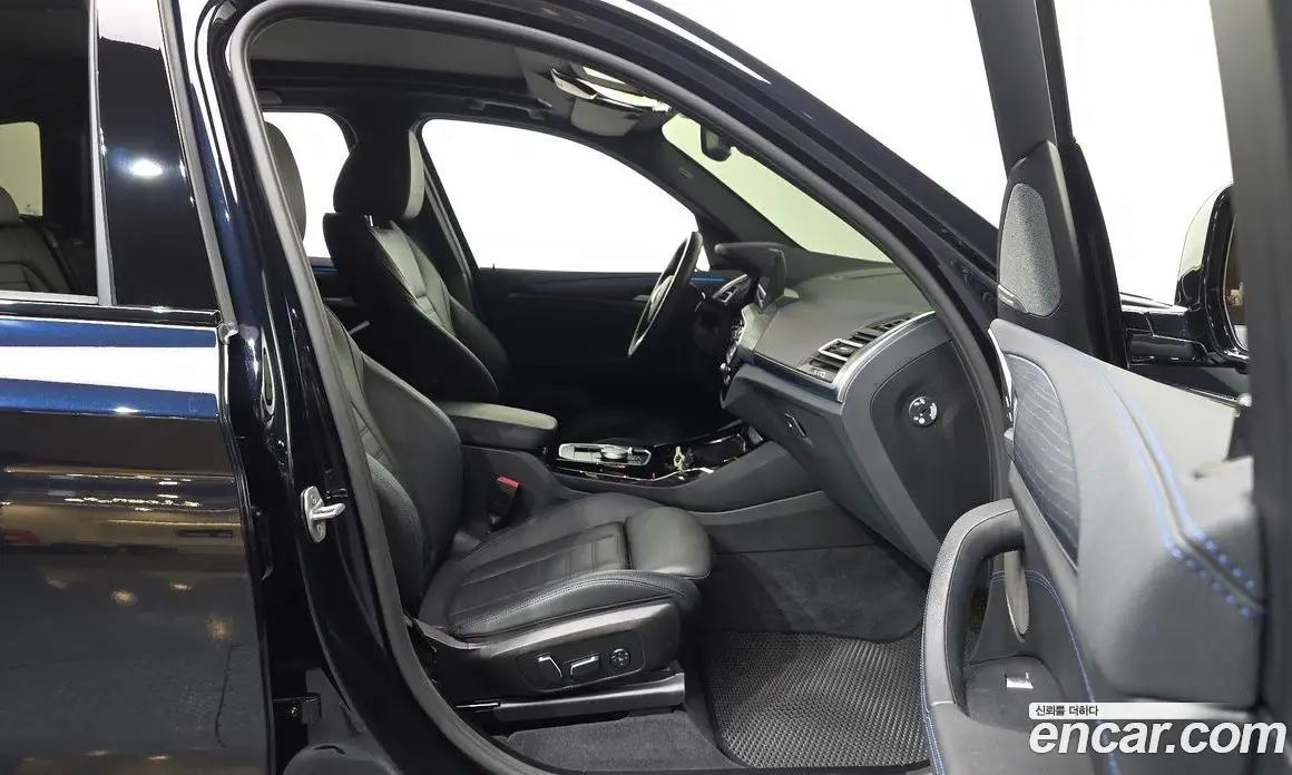 BMW iX3 2025 0.2 автомат (гидро), фото 17