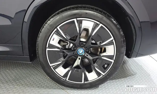 BMW iX3 2025 0.2 автомат (гидро), миниатюра 7