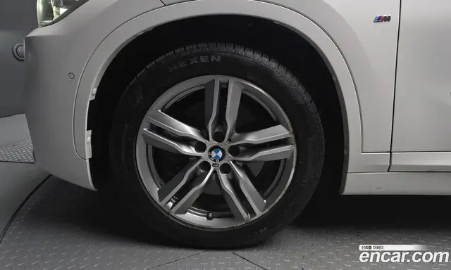 BMW X1 2016 2.0 автомат (гидро), миниатюра 5