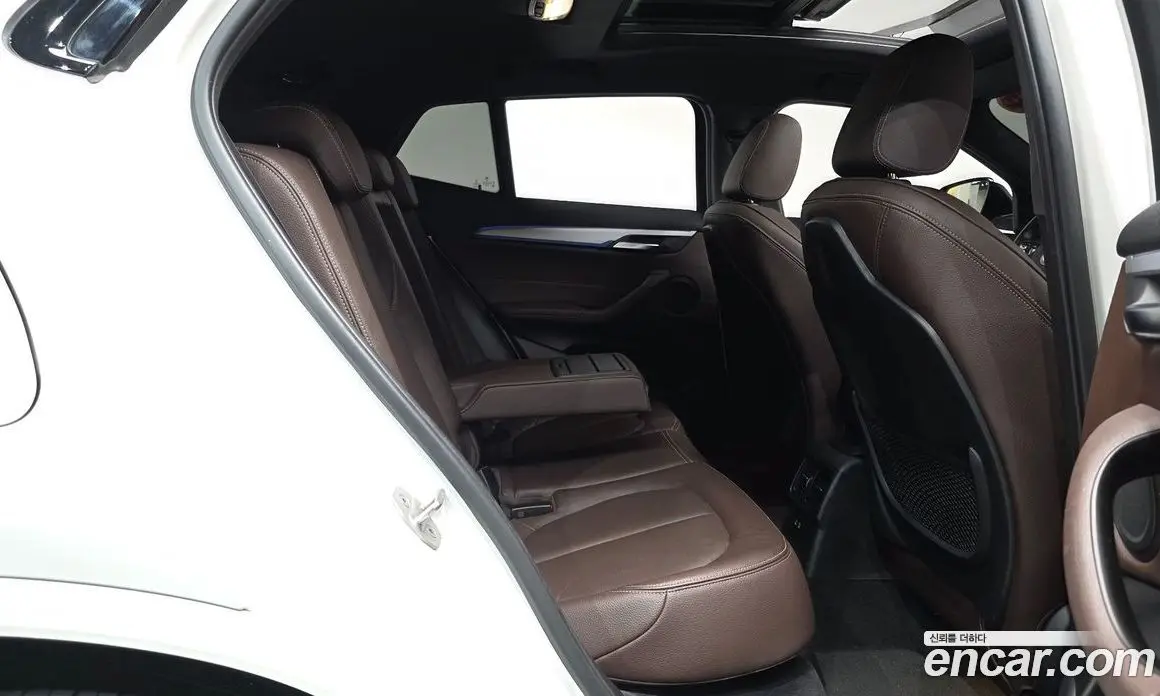 BMW X2 2022 2.0 автомат (гидро), фото 16