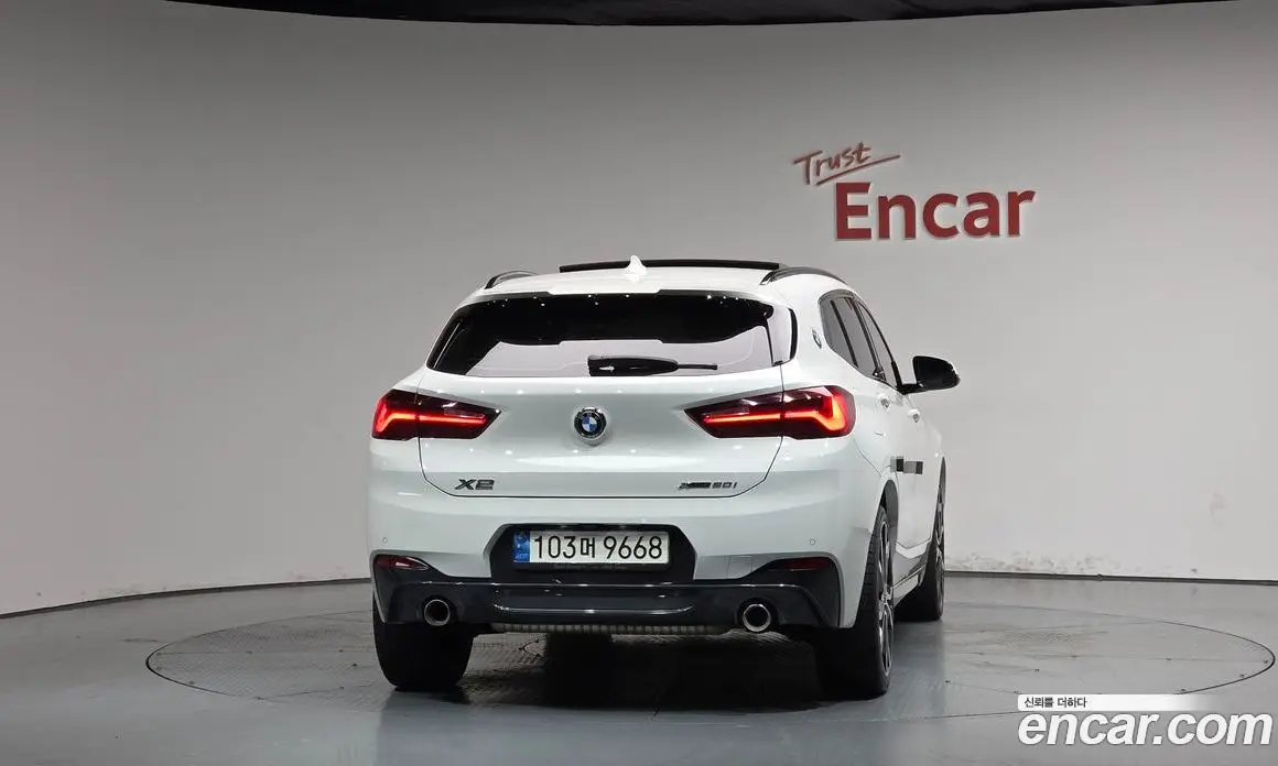 BMW X2 2022 2.0 автомат (гидро), фото 3