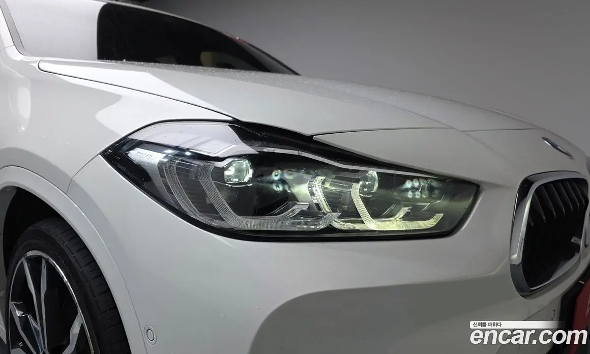 BMW X2 2022 2.0 автомат (гидро), фото 7