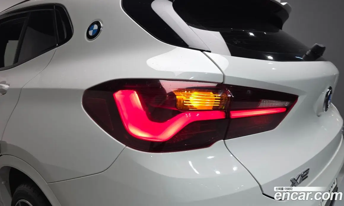 BMW X2 2022 2.0 автомат (гидро), фото 8