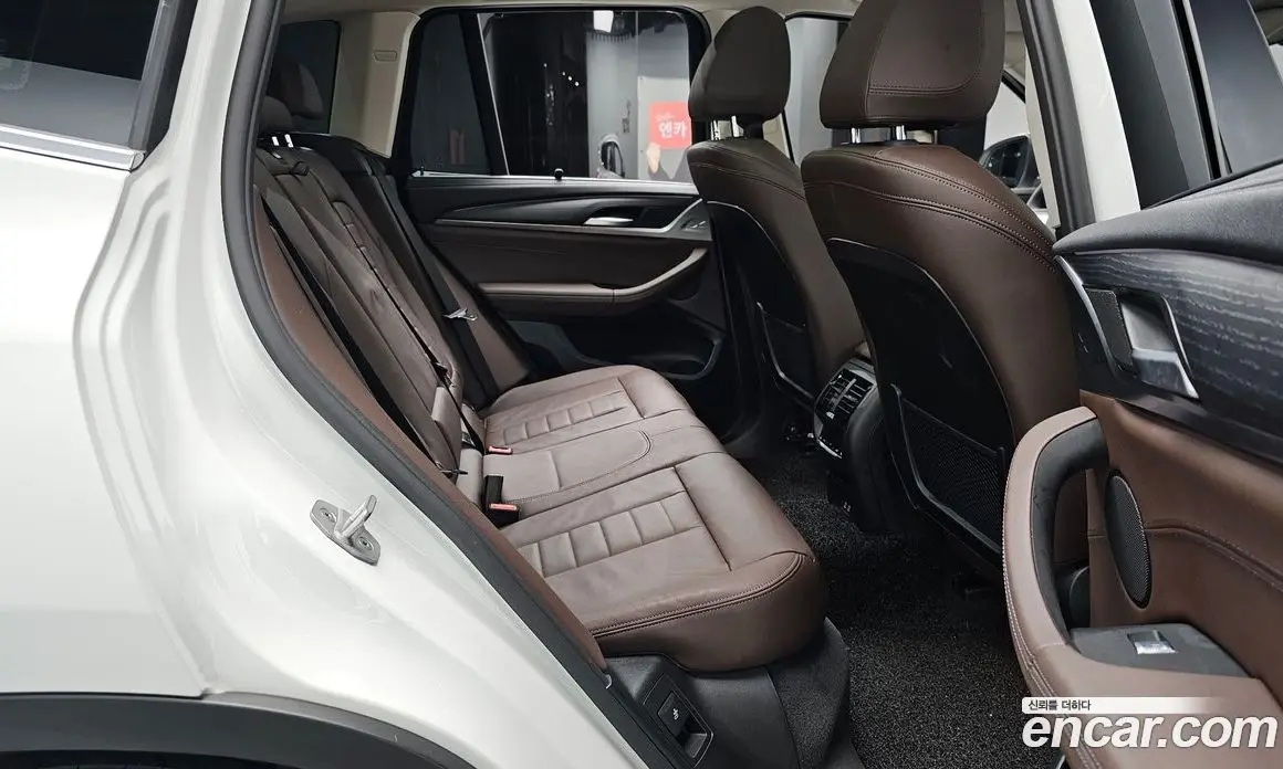 BMW X3 2024 2.0 автомат (гидро), фото 11
