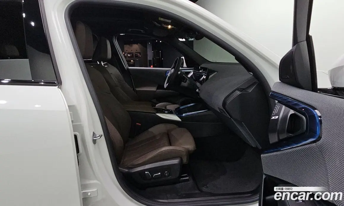 BMW X3 2025 2.0 автомат (гидро), фото 12
