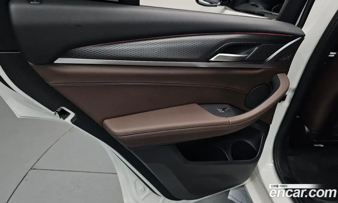 BMW X4 2022 2.0 автомат (гидро), фото 14