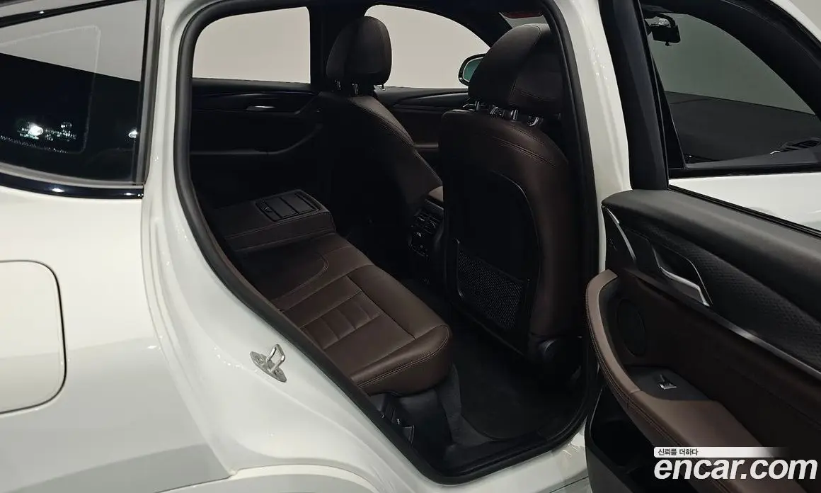 BMW X4 2022 2.0 автомат (гидро), фото 17