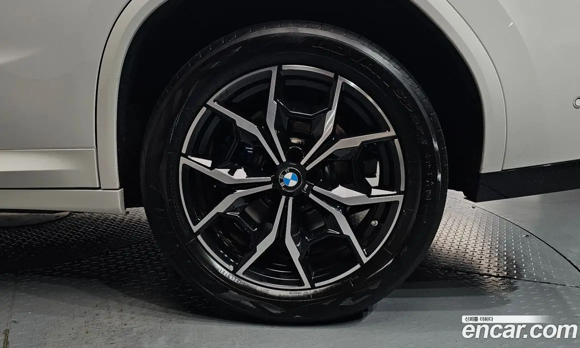 BMW X4 2022 2.0 автомат (гидро), фото 6