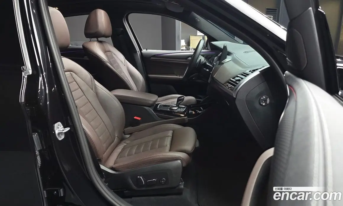 BMW X4 2025 2.0 автомат (гидро), фото 17