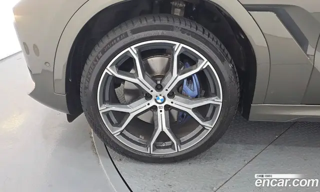 BMW X6 2021 3.0 автомат (гидро), миниатюра 4