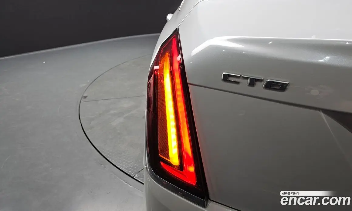 Cadillac CT6 2018 2.0 автомат (гидро), фото 9