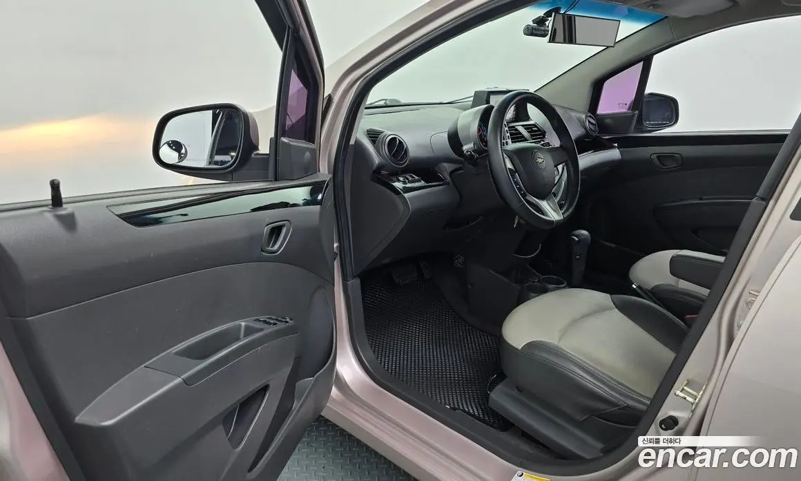 Chevrolet Spark 2012 1.0 автомат (гидро), фото 13
