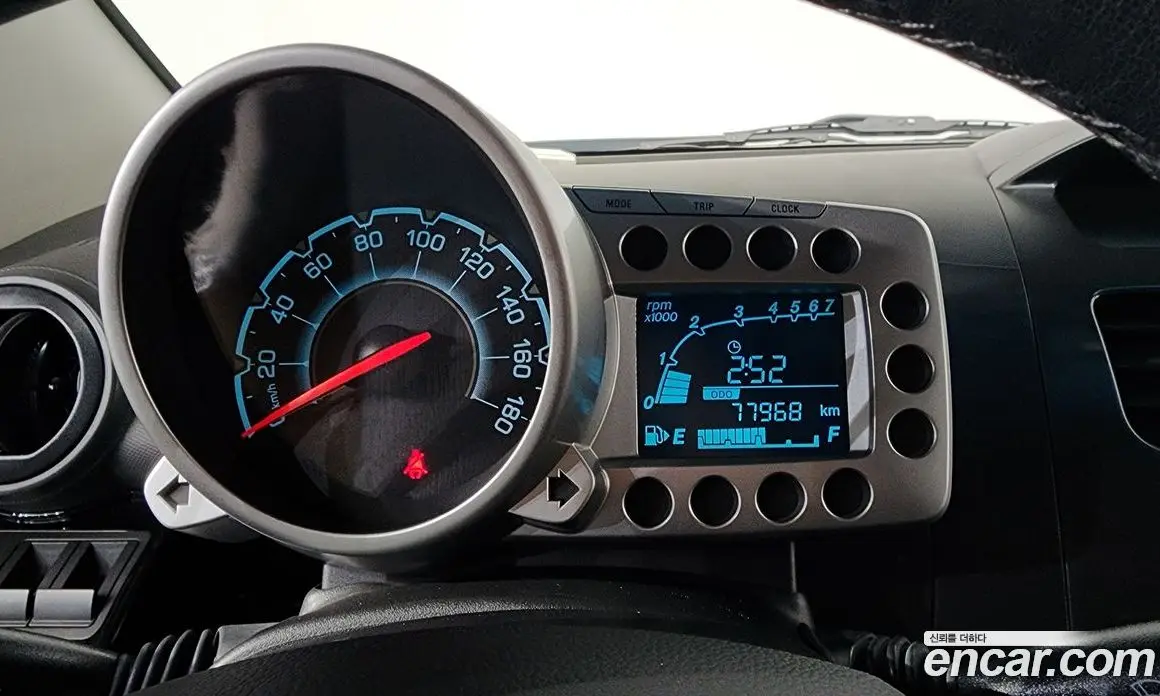 Chevrolet Spark 2012 1.0 автомат (гидро), фото 11