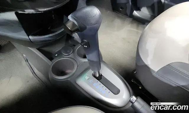 Chevrolet Spark 2012 1.0 автомат (гидро), миниатюра 12