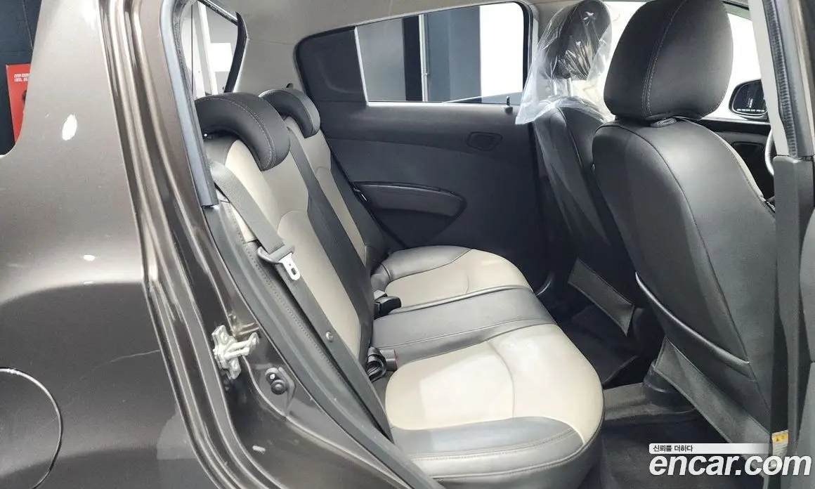 Chevrolet Spark 2012 1.0 автомат (гидро), фото 17