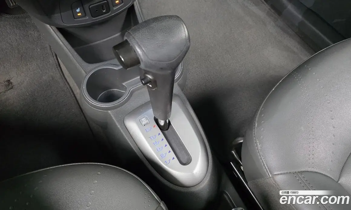 Chevrolet Spark 2014 1.0 автомат (гидро), фото 12