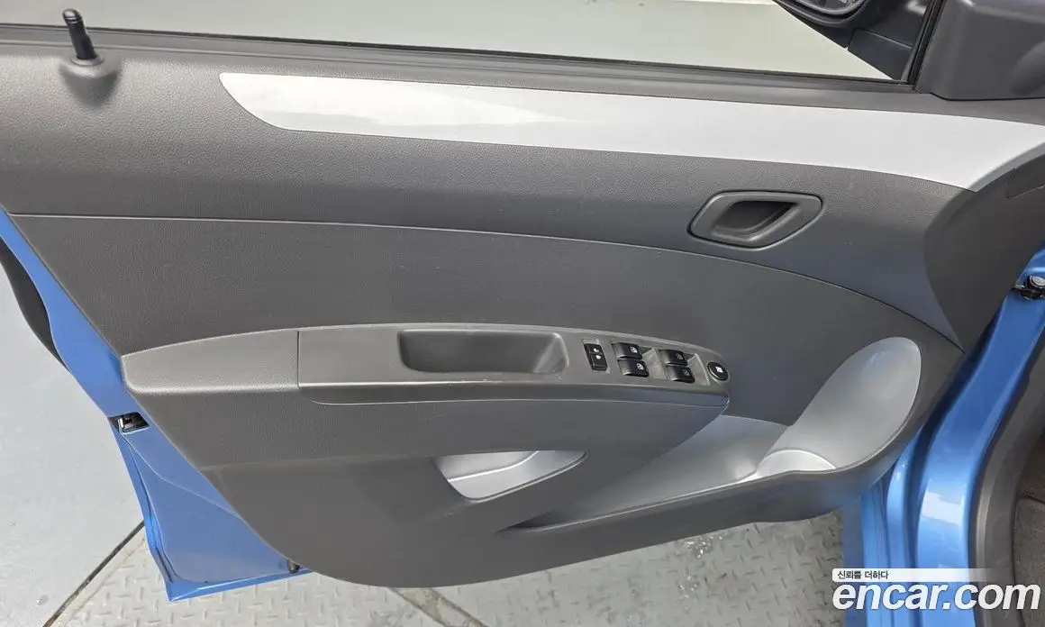 Chevrolet Spark 2014 1.0 автомат (гидро), фото 14