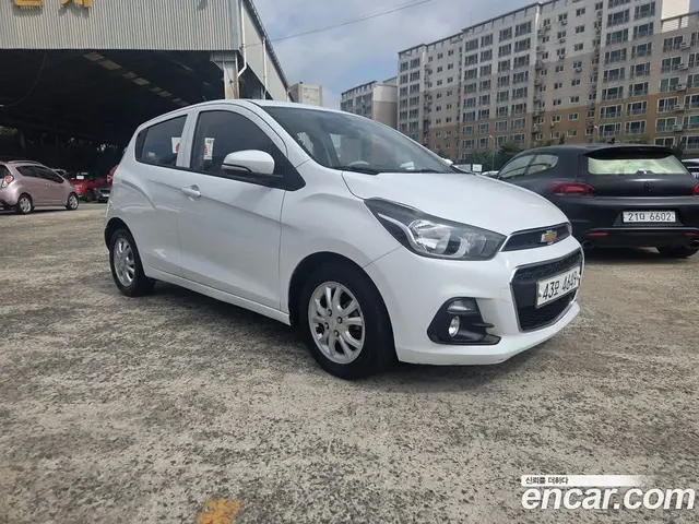 Chevrolet Spark 2015 1.0 автомат (гидро), миниатюра 3