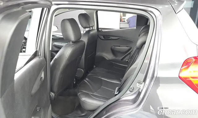 Chevrolet Spark 2015 1.0 автомат (гидро), миниатюра 11