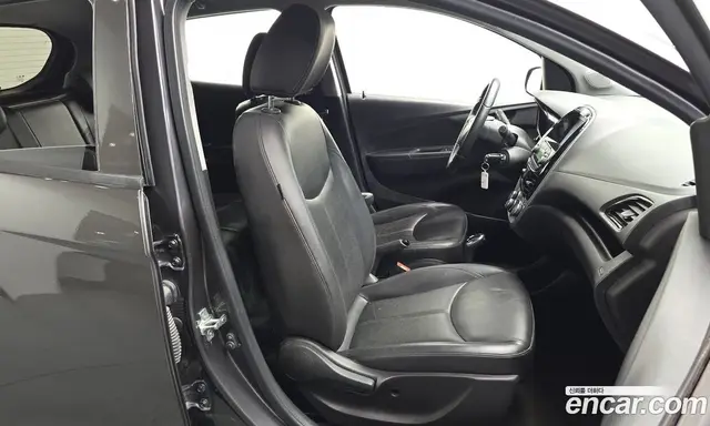 Chevrolet Spark 2015 1.0 автомат (гидро), миниатюра 12