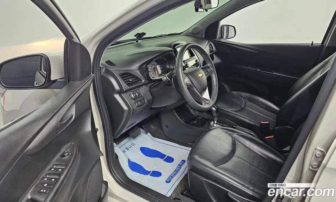 Chevrolet Spark 2017 1.0 автомат (гидро), фото 13