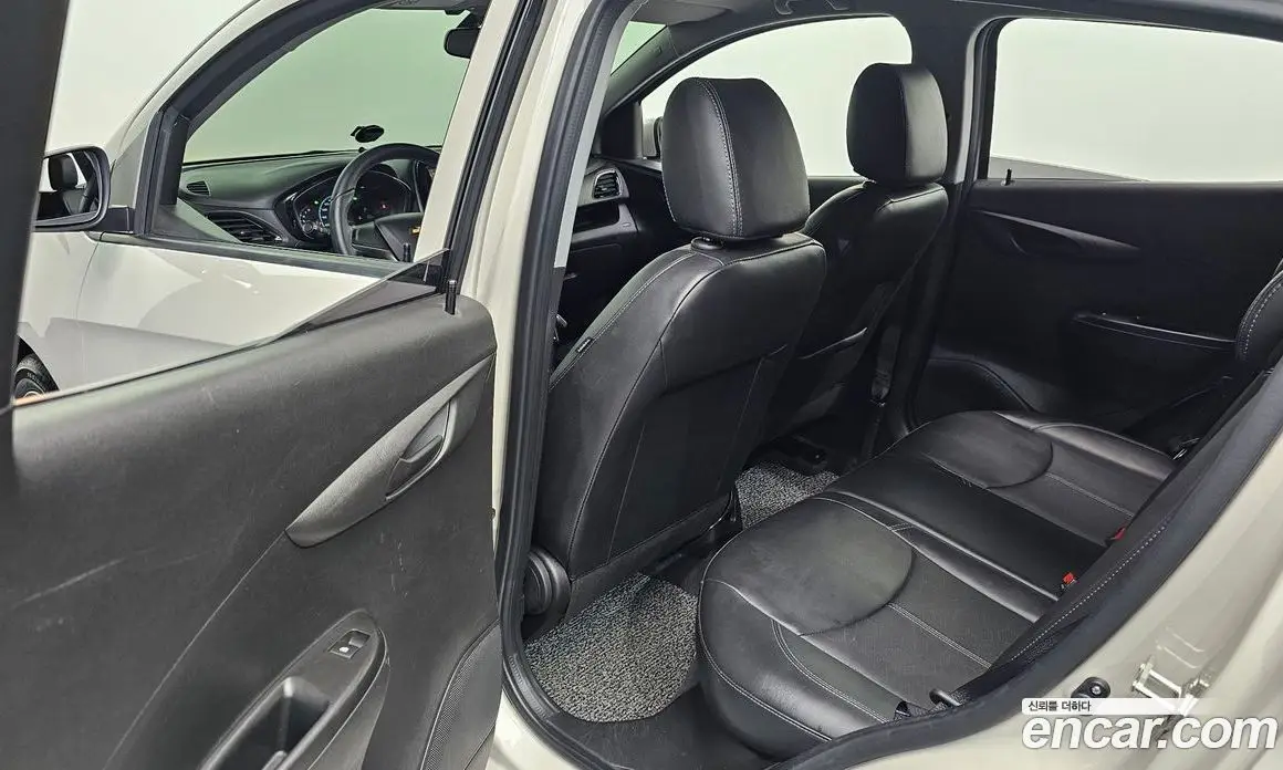 Chevrolet Spark 2017 1.0 автомат (гидро), фото 16