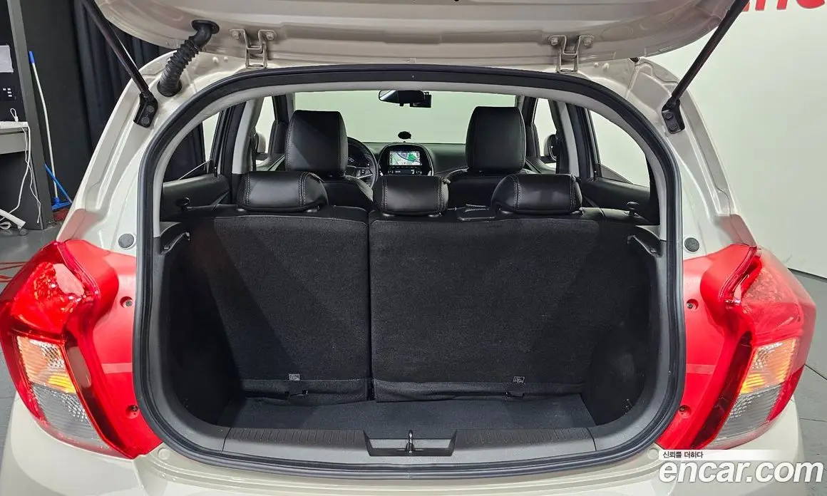 Chevrolet Spark 2017 1.0 автомат (гидро), фото 28