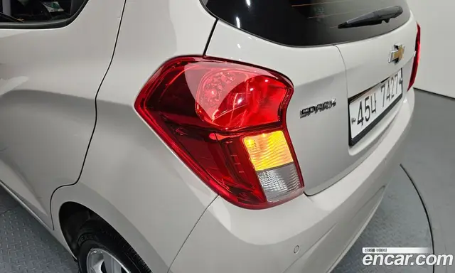 Chevrolet Spark 2017 1.0 автомат (гидро), миниатюра 9