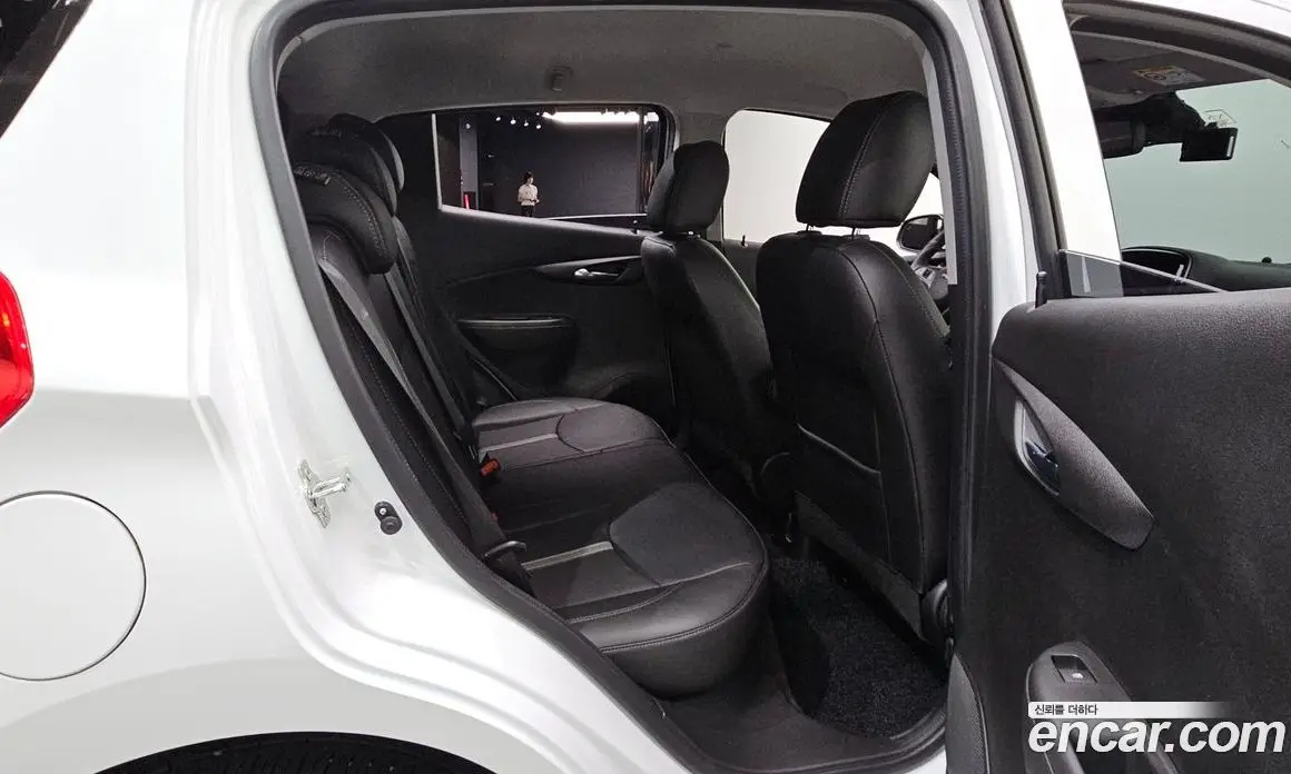 Chevrolet Spark 2022 1.0 автомат (гидро), фото 16