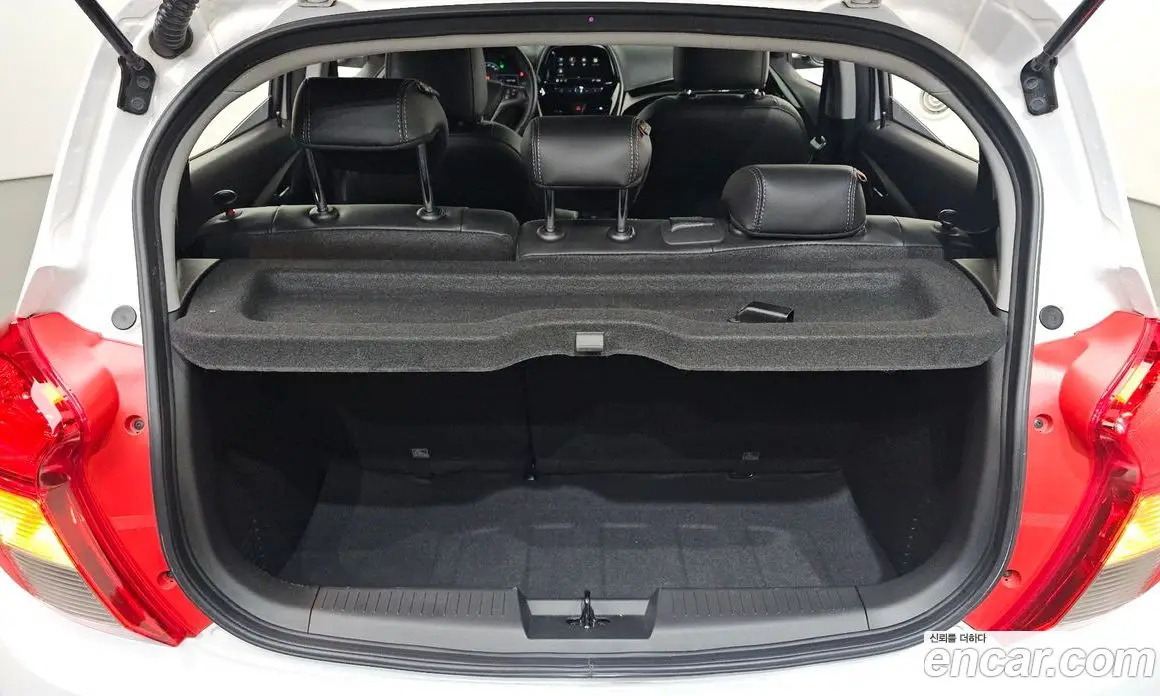 Chevrolet Spark 2022 1.0 автомат (гидро), фото 29