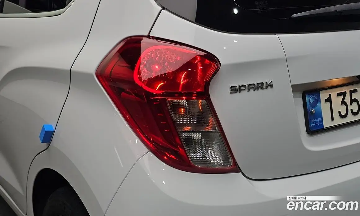 Chevrolet Spark 2022 1.0 автомат (гидро), фото 9