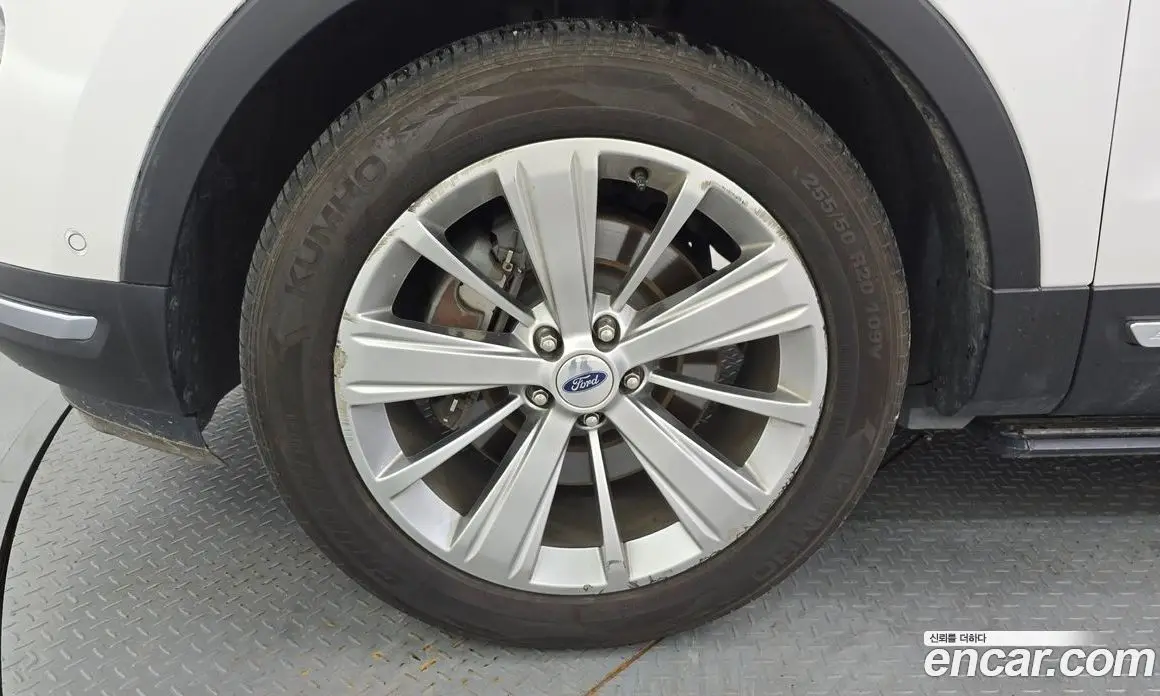 Ford Explorer 2018 2.3 автомат (гидро), фото 5