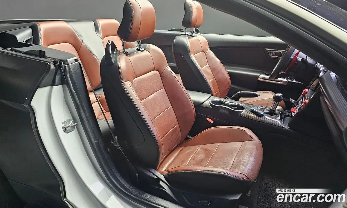 Ford Mustang 2015 2.3 автомат (гидро), фото 12