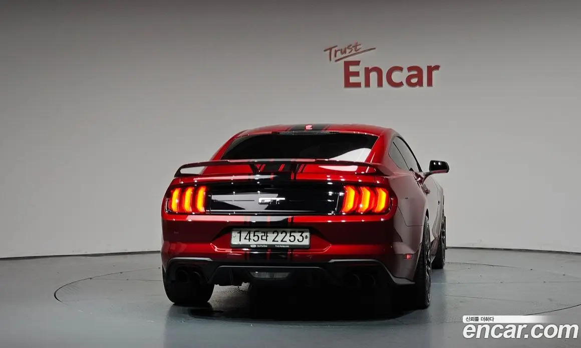 Ford Mustang 2019 5.0 автомат (гидро), фото 3