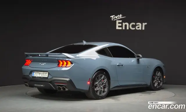Ford Mustang 2024 5.0 автомат (гидро), миниатюра 2