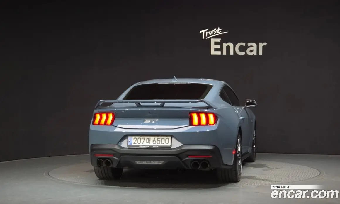 Ford Mustang 2024 5.0 автомат (гидро), фото 4