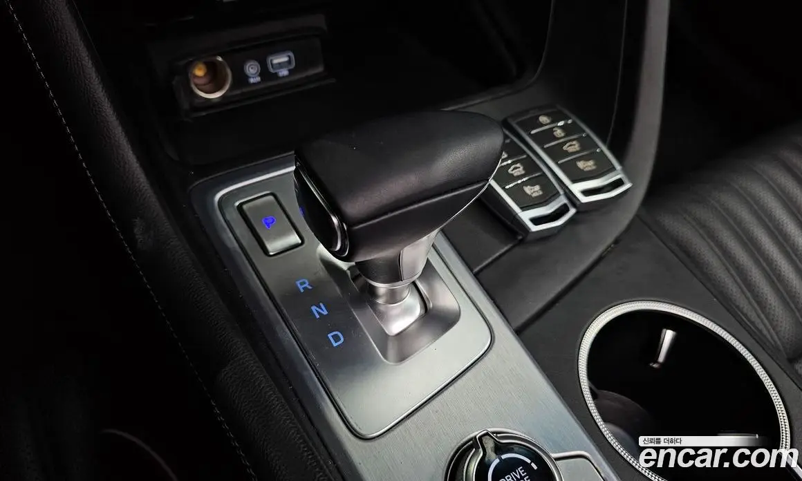 Genesis G70 2019 2.0 автомат (гидро), фото 11