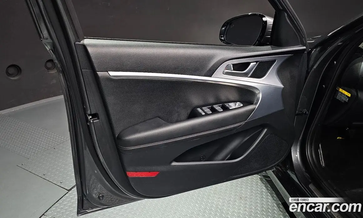 Genesis G70 2019 2.0 автомат (гидро), фото 13