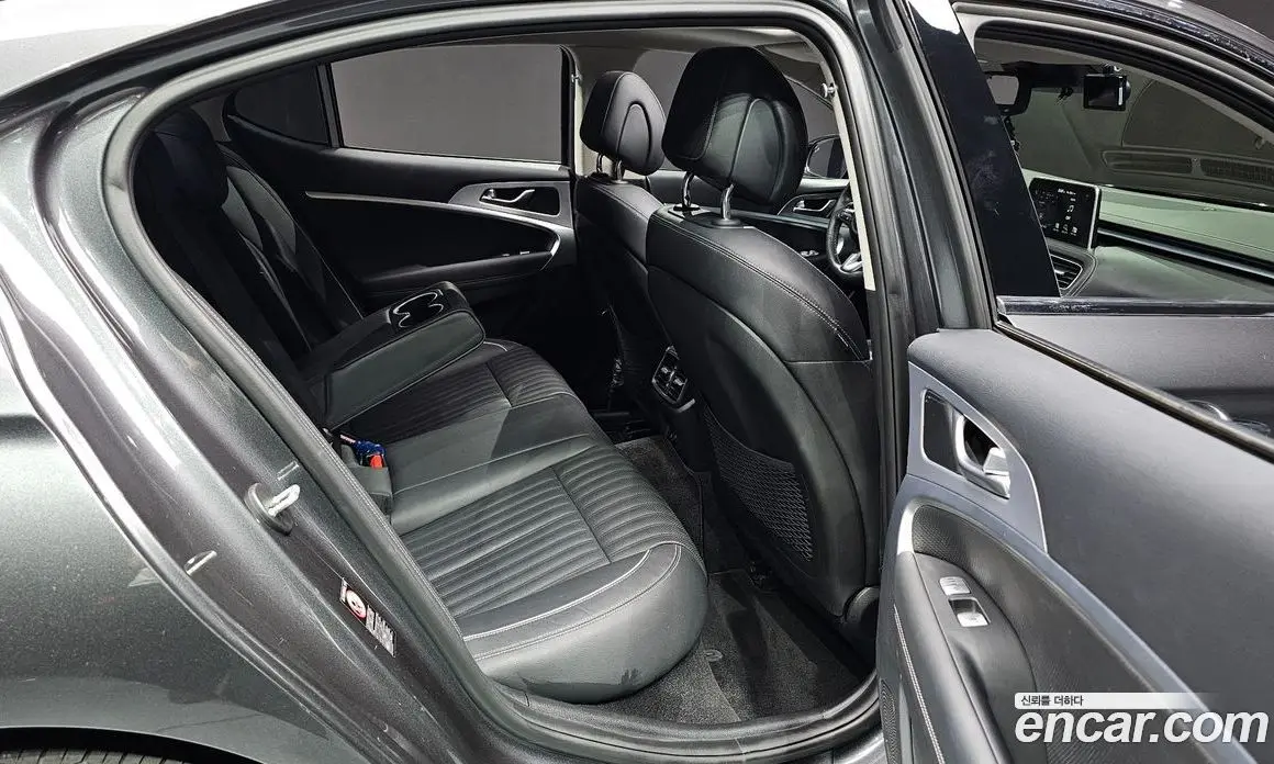 Genesis G70 2019 2.0 автомат (гидро), фото 16