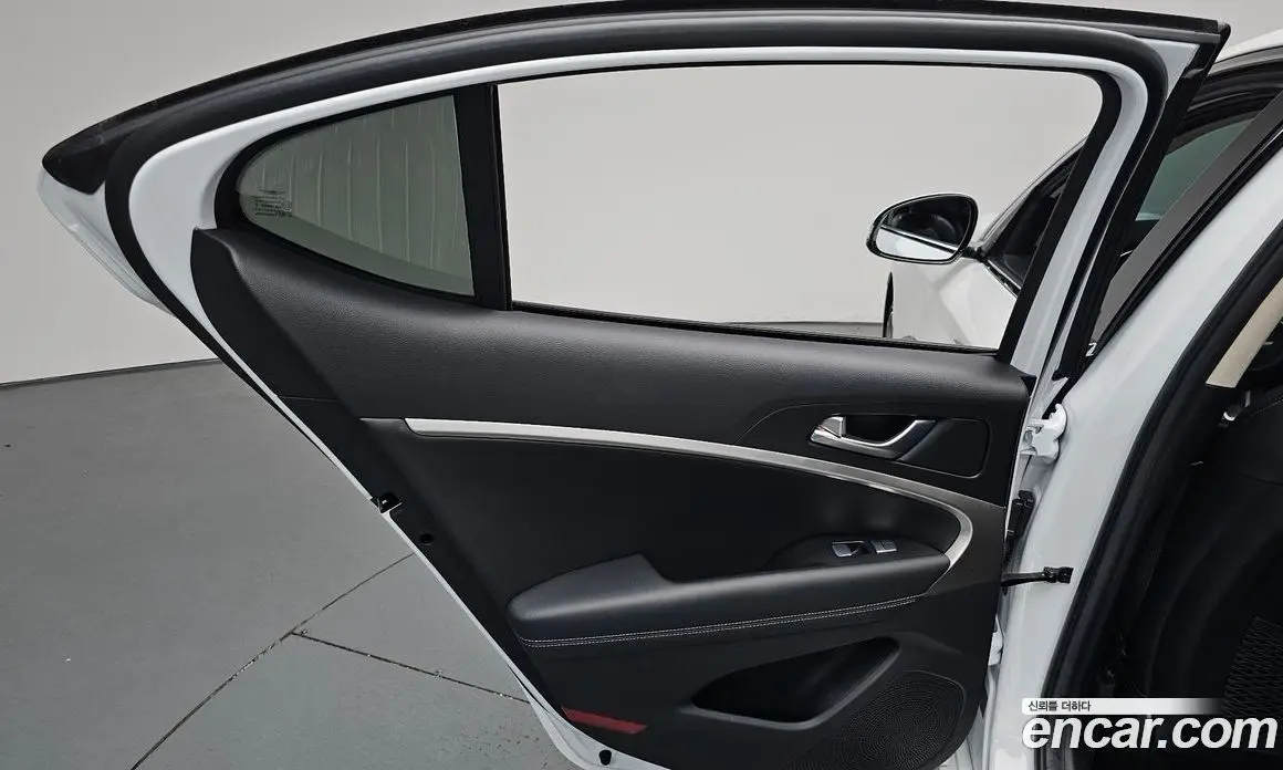Genesis G70 2021 2.0 автомат (гидро), фото 14