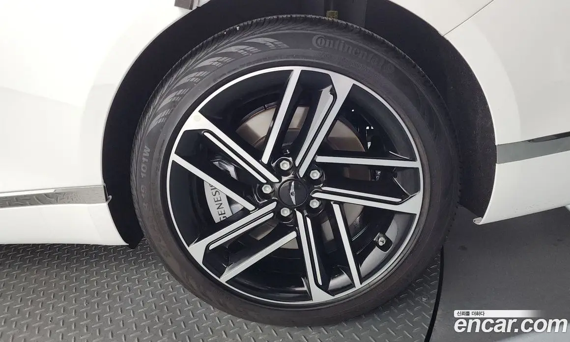 Genesis G80 2024 2.5 автомат (гидро), фото 7