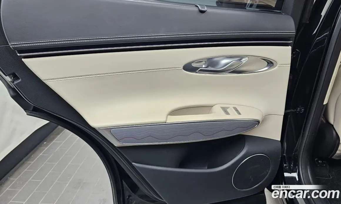 Genesis GV70 2021 2.5 автомат (гидро), фото 15