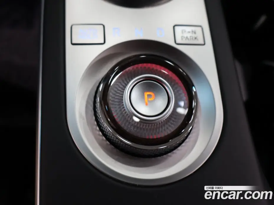 Genesis GV70 2022 автомат (гидро), фото 13