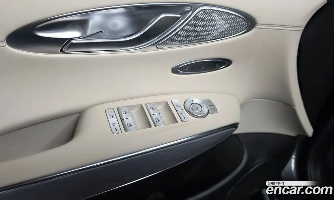 Genesis GV70 2023 2.5 автомат (гидро), фото 33
